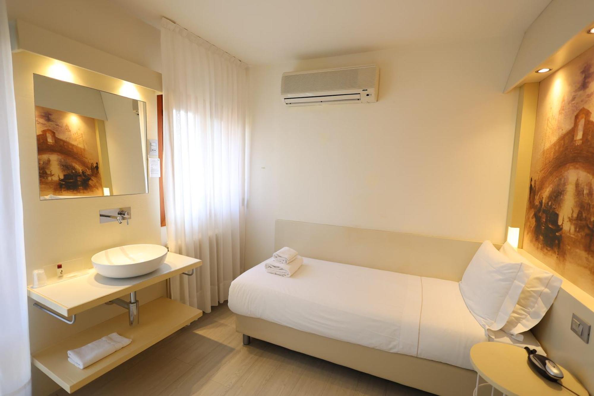 โลกันดา ซิลวา Hotel เวนิส ภายนอก รูปภาพ